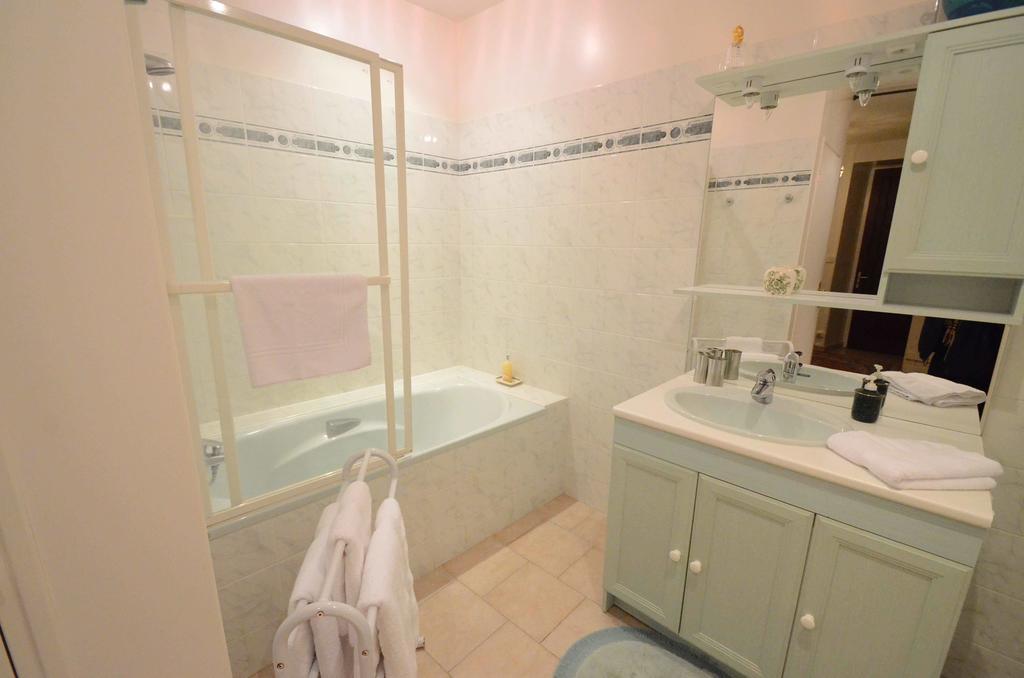 La Chancellerie Huismes Room photo